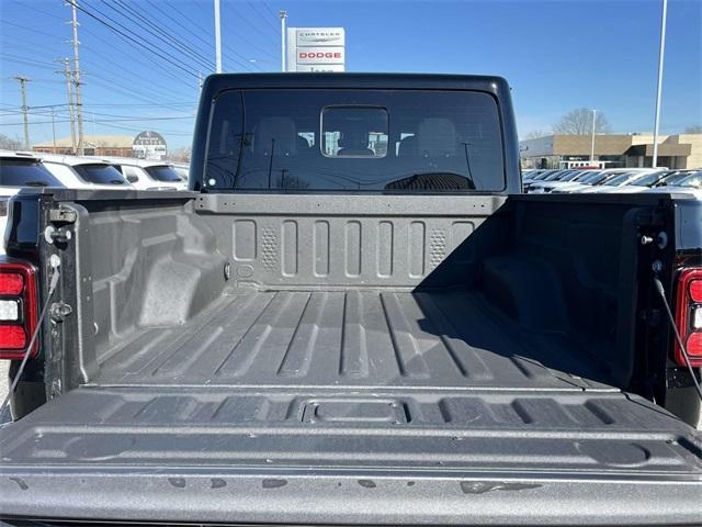 used 2022 Jeep Gladiator car, priced at $35,000