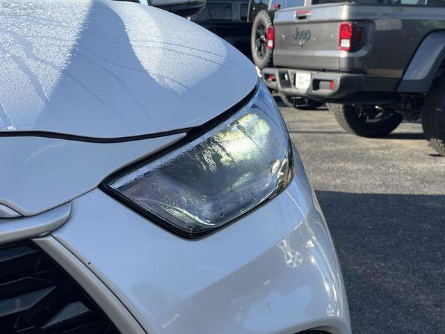 used 2023 Toyota Highlander car, priced at $31,300