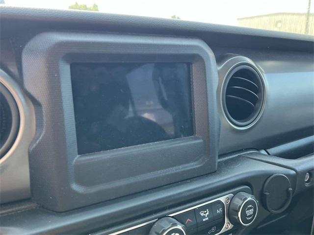 used 2021 Jeep Wrangler Unlimited car, priced at $30,293