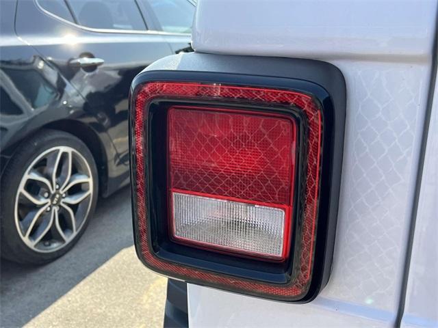 used 2021 Jeep Wrangler Unlimited car, priced at $30,293