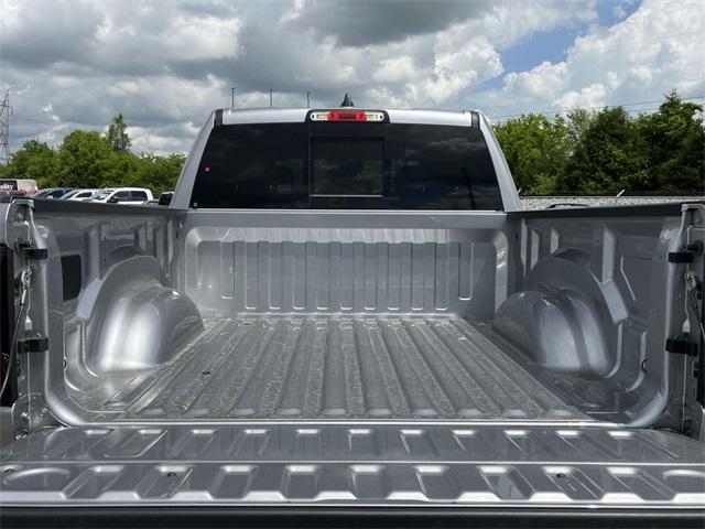 new 2025 Ram 1500 car, priced at $46,657