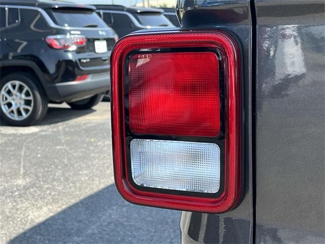used 2022 Jeep Gladiator car, priced at $36,331