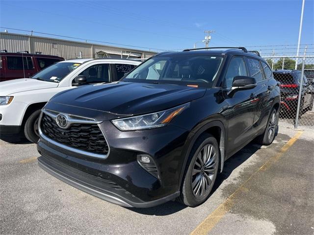 used 2021 Toyota Highlander car, priced at $37,000