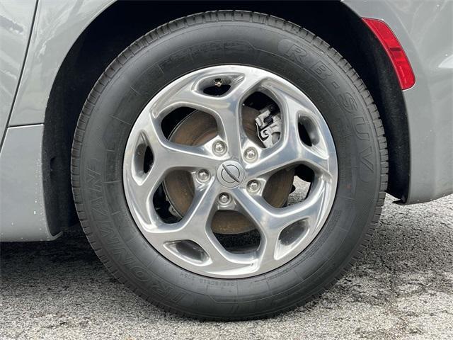 used 2022 Chrysler Pacifica car, priced at $24,300