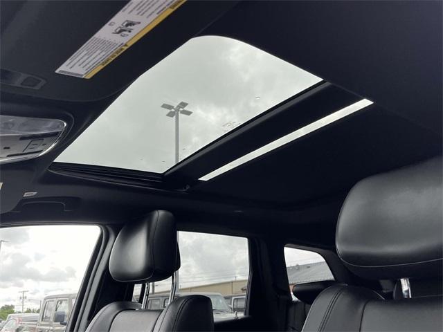 used 2022 Jeep Grand Cherokee WK car, priced at $27,500