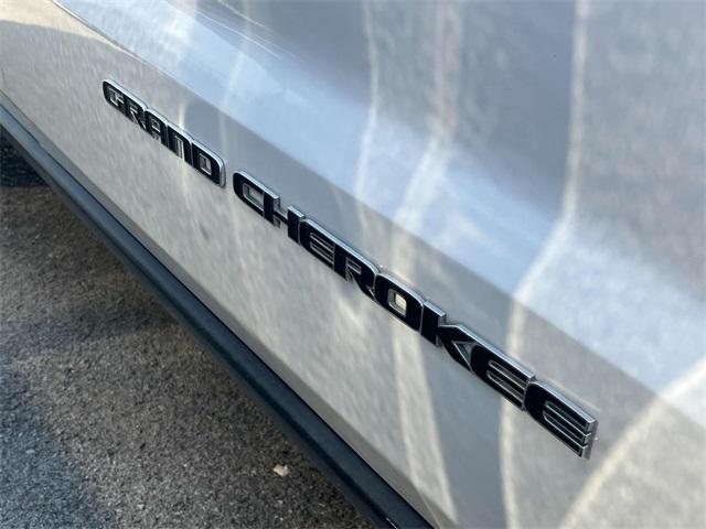 used 2022 Jeep Grand Cherokee WK car, priced at $26,301