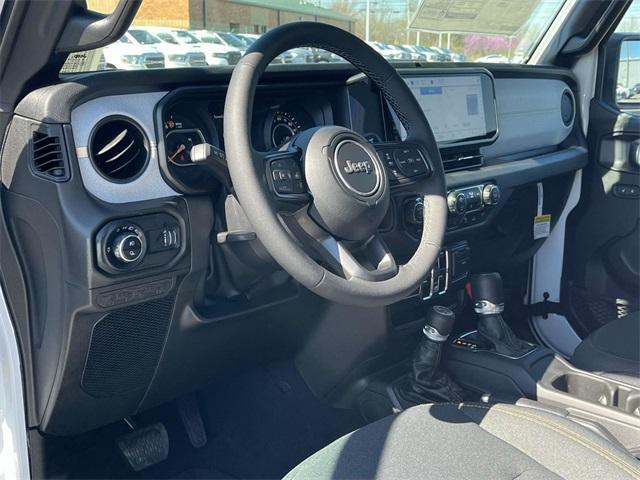 new 2025 Jeep Gladiator car, priced at $47,123