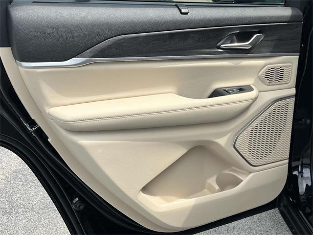 new 2025 Jeep Grand Cherokee L car, priced at $54,999