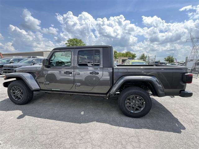 new 2025 Jeep Gladiator car, priced at $48,623