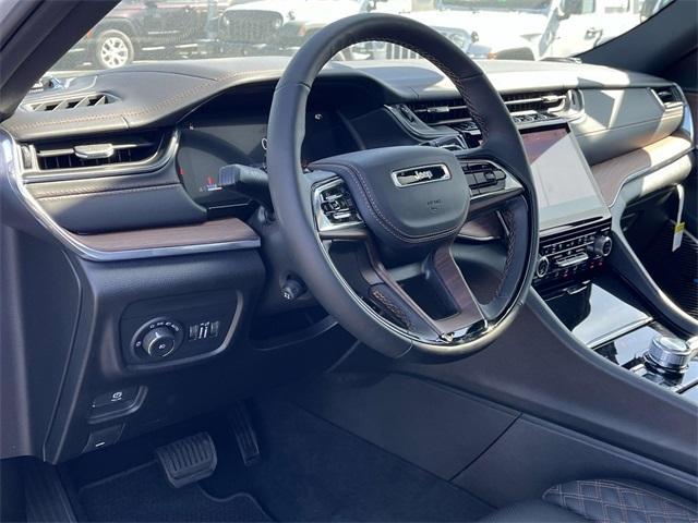 new 2025 Jeep Grand Cherokee car, priced at $60,192