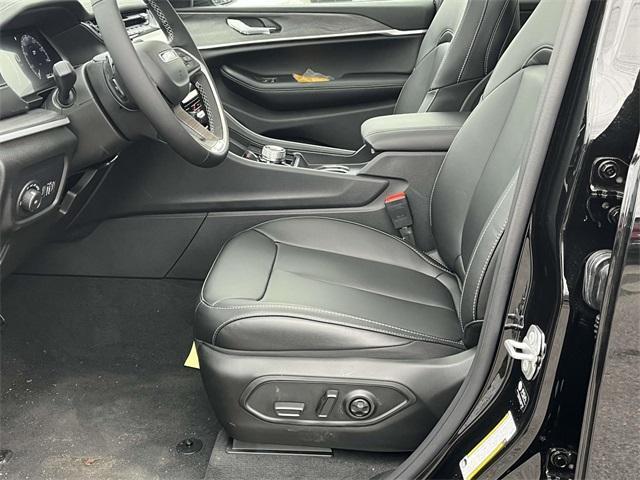 new 2025 Jeep Grand Cherokee L car, priced at $51,690