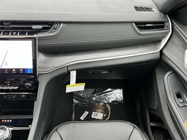 new 2025 Jeep Grand Cherokee L car, priced at $51,690