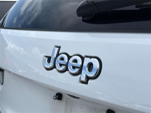used 2017 Jeep Grand Cherokee car, priced at $17,000