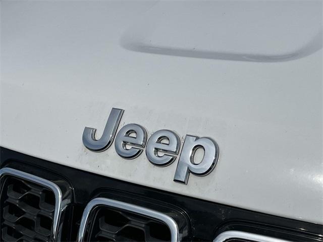 used 2017 Jeep Grand Cherokee car, priced at $17,000