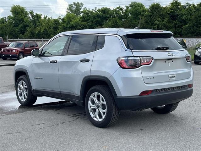 new 2025 Jeep Compass car, priced at $25,000