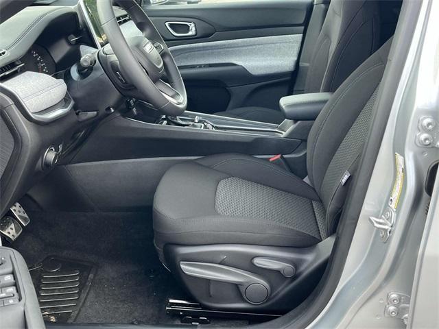 new 2025 Jeep Compass car, priced at $25,000