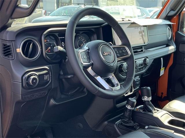 new 2025 Jeep Wrangler car, priced at $47,916