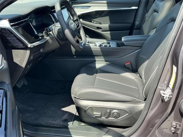 new 2025 Jeep Wagoneer S car