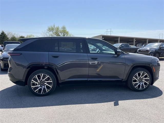 new 2025 Jeep Wagoneer S car