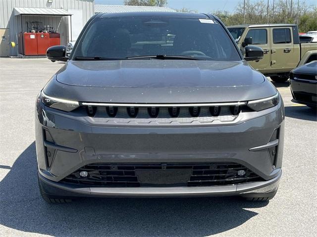 new 2025 Jeep Wagoneer S car