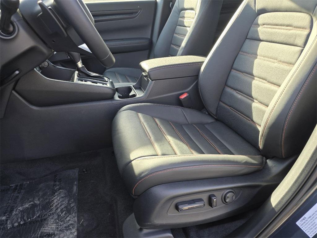 new 2026 Honda CR-V Hybrid car, priced at $41,675