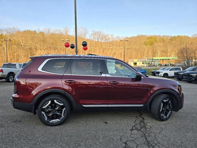 used 2024 Kia Telluride car, priced at $37,910