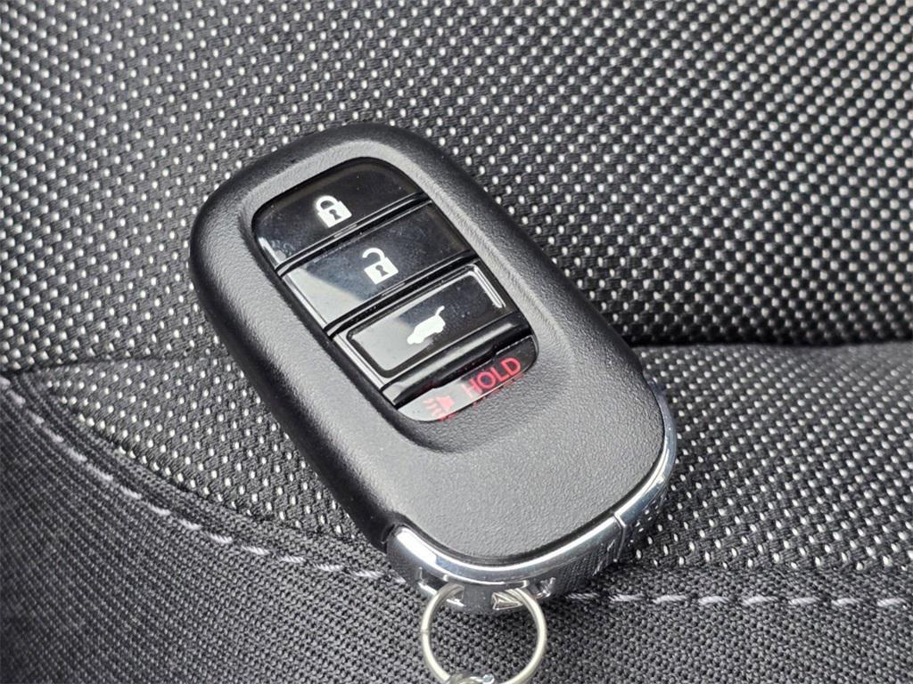 new 2025 Honda CR-V car, priced at $32,950
