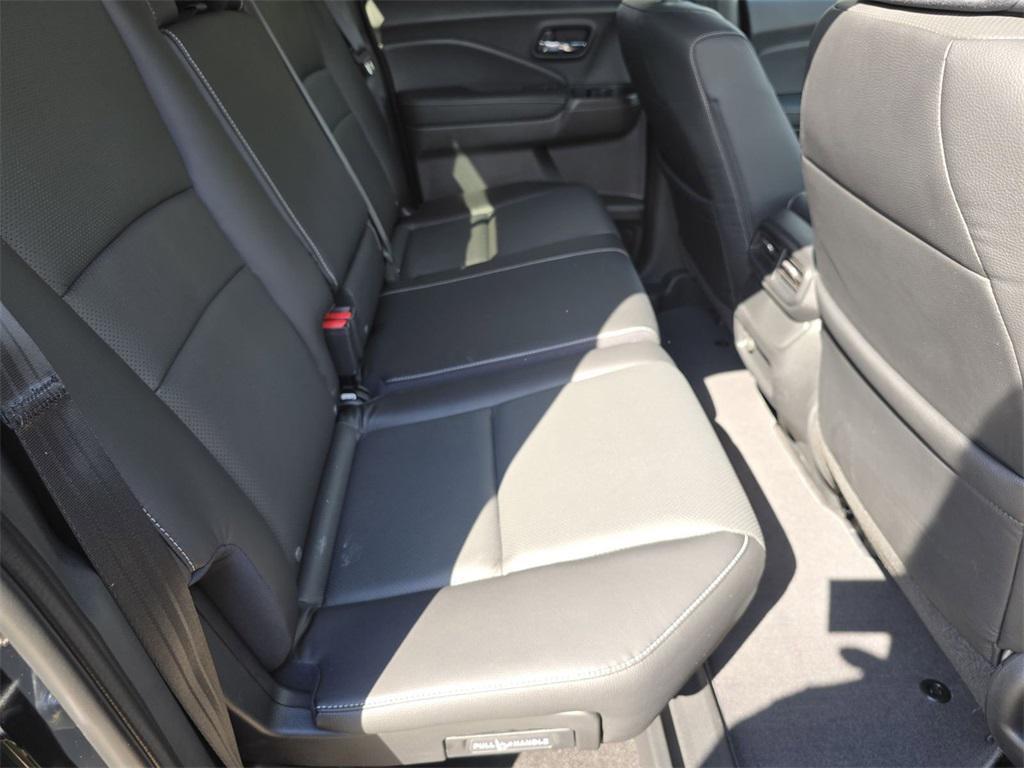 new 2025 Honda Ridgeline car, priced at $44,430