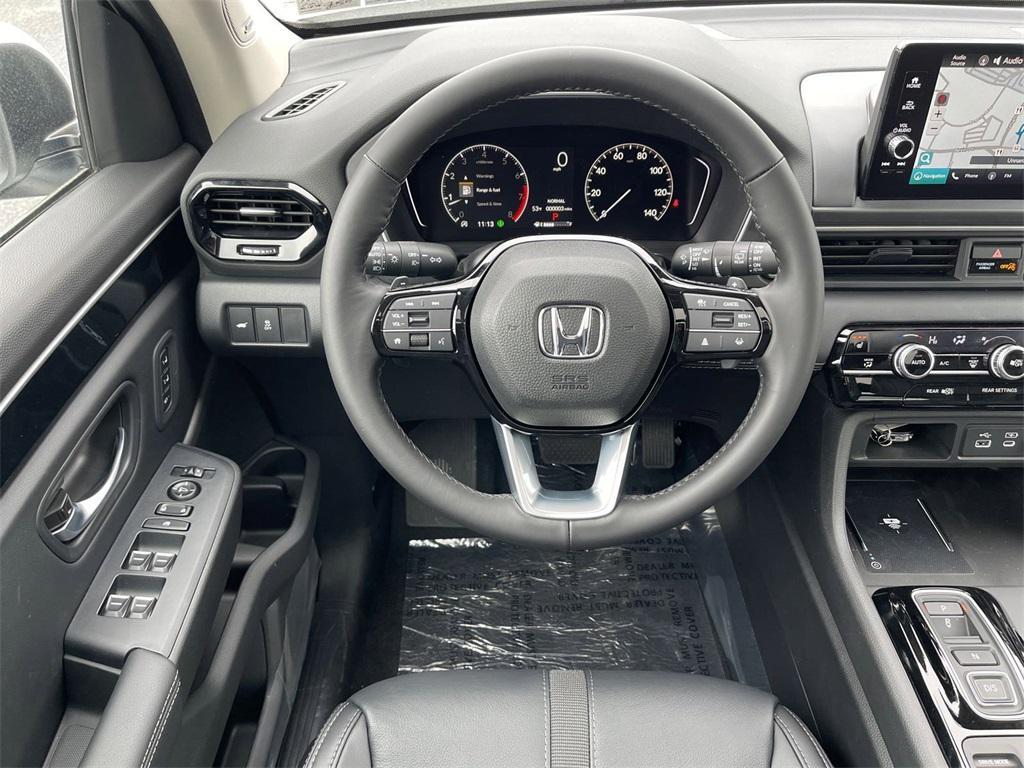 new 2025 Honda Pilot car, priced at $53,750