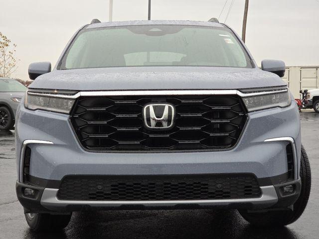 new 2025 Honda Pilot car, priced at $51,550