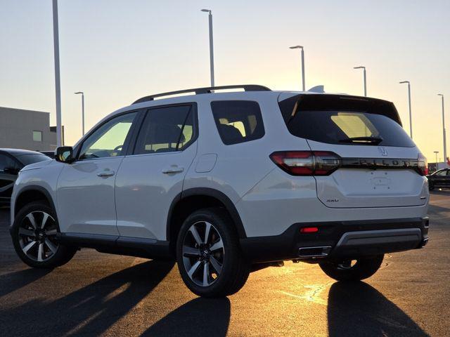 new 2025 Honda Pilot car, priced at $51,550