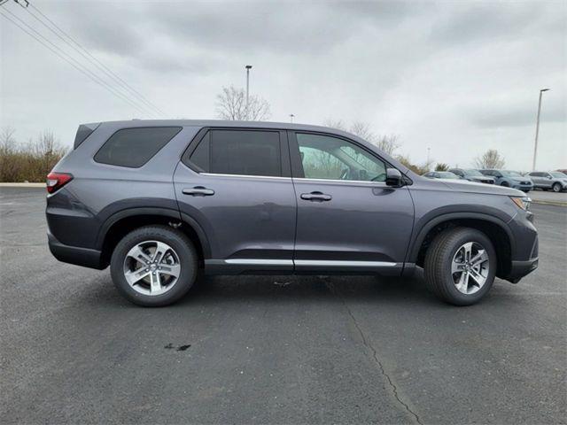 new 2025 Honda Pilot car, priced at $47,095