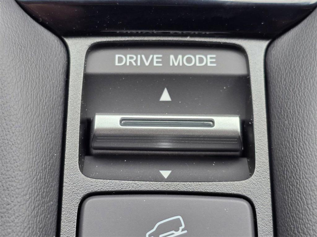 new 2025 Honda HR-V car, priced at $28,250
