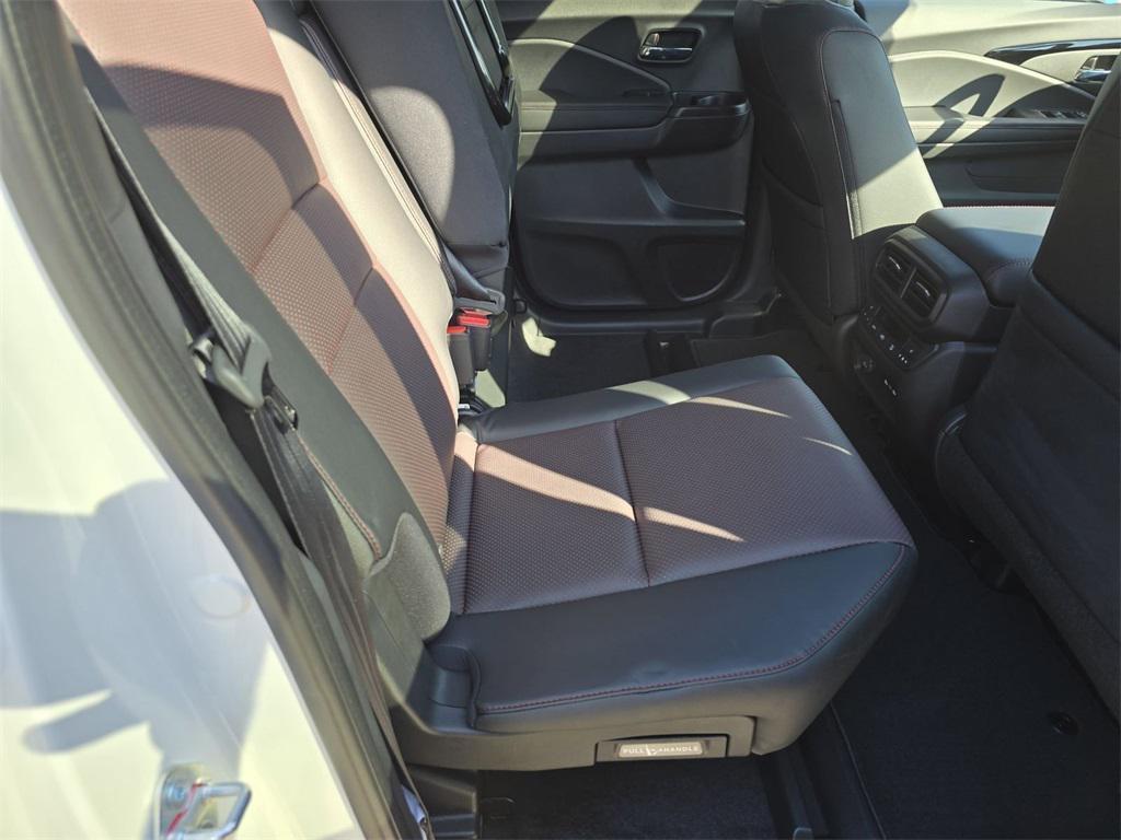 new 2025 Honda Ridgeline car, priced at $48,655