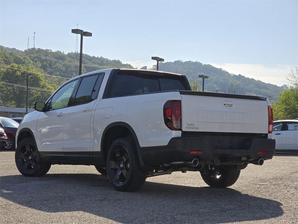 new 2025 Honda Ridgeline car, priced at $48,655