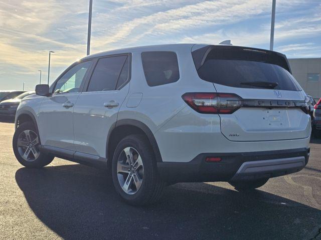 new 2025 Honda Pilot car, priced at $48,280