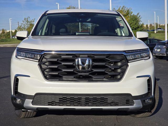 new 2025 Honda Pilot car, priced at $48,280