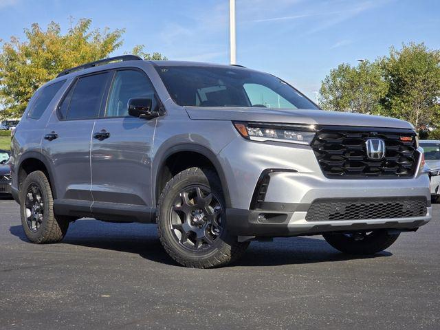 new 2025 Honda Pilot car, priced at $50,895