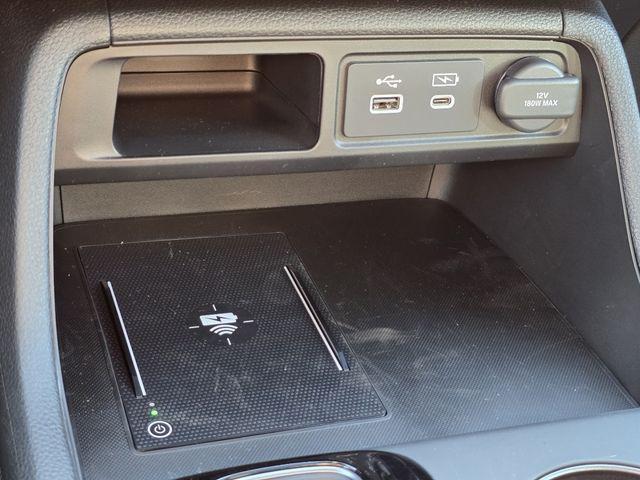 new 2025 Honda Pilot car, priced at $50,895