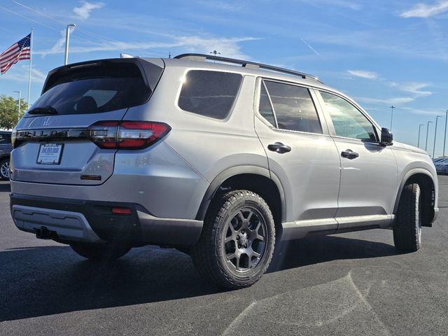 new 2025 Honda Pilot car, priced at $50,895