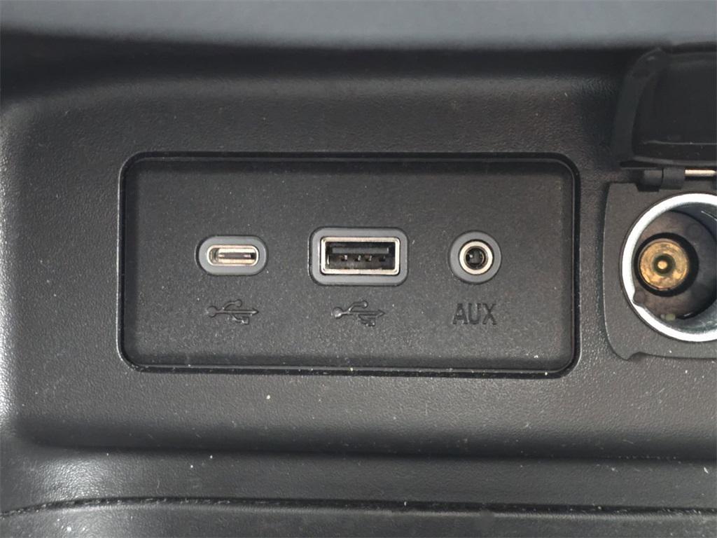 used 2021 Chevrolet Equinox car, priced at $15,738