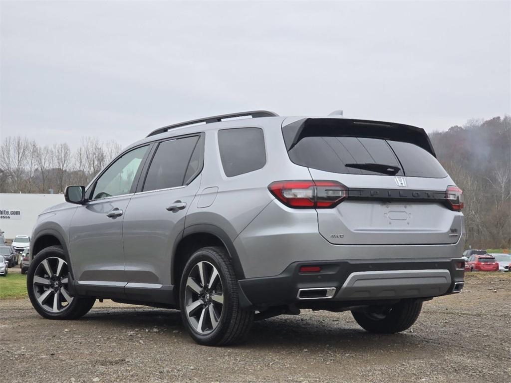 used 2024 Honda Pilot car, priced at $41,977