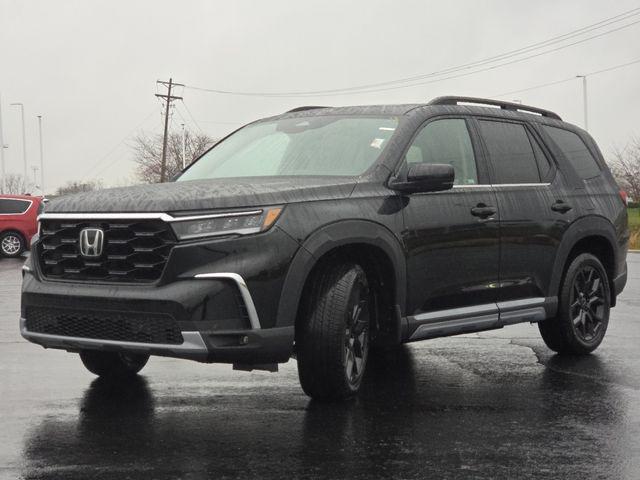 new 2025 Honda Pilot car, priced at $53,845