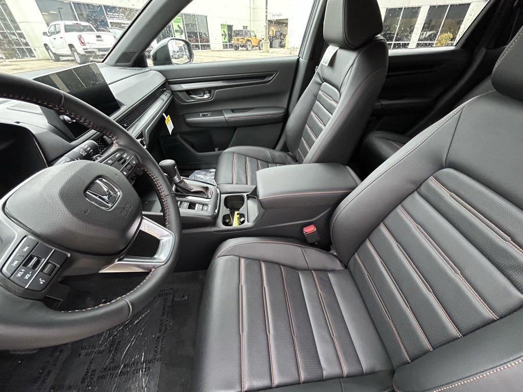 new 2026 Honda CR-V Hybrid car, priced at $41,675