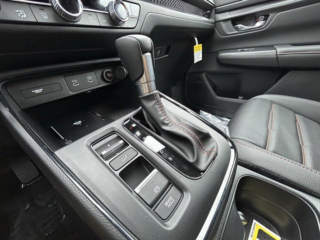 new 2026 Honda CR-V Hybrid car, priced at $41,675