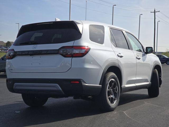 new 2025 Honda Pilot car, priced at $49,405