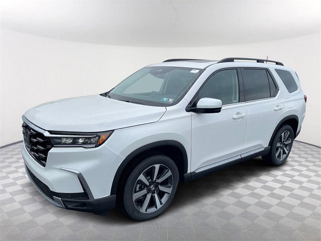 new 2025 Honda Pilot car, priced at $51,550