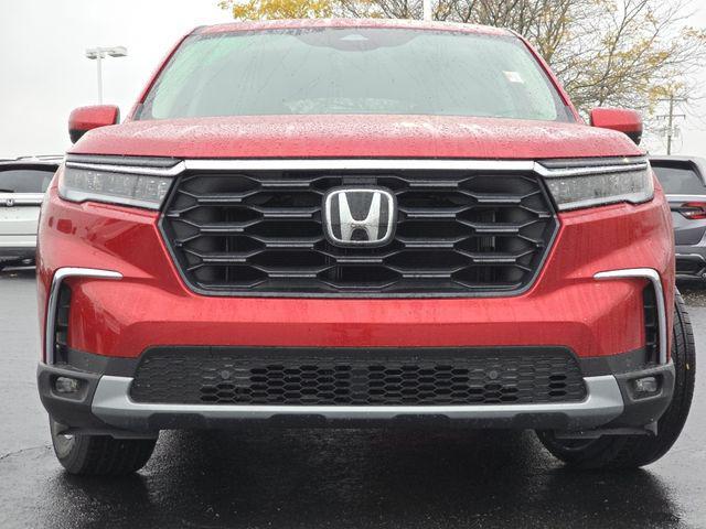 new 2025 Honda Pilot car, priced at $48,280