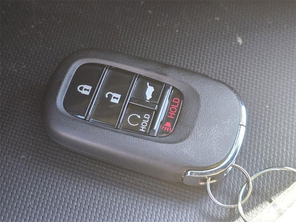 new 2025 Honda Pilot car, priced at $44,205