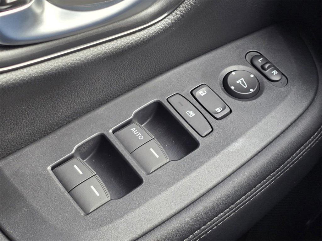 new 2025 Honda HR-V car, priced at $28,295